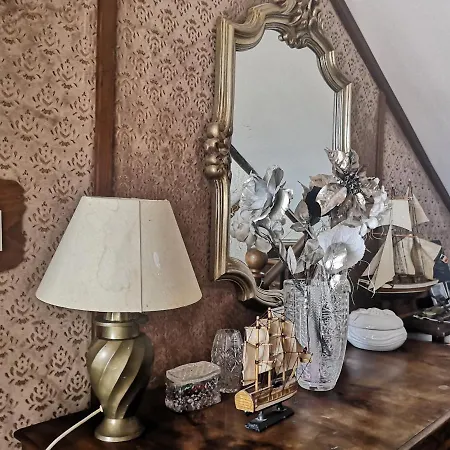 Seafront Captain Apartment Jezera