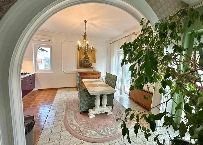 Seafront Captain 公寓